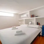 Appartement Guesthost - Nina - Your Comfort In The Heart Of Bari