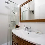 Appartement Guesthost - Nina - Your Comfort In The Heart Of
