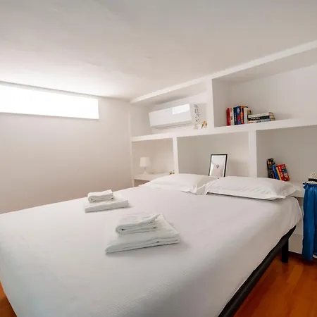 Apartament Guesthost - Nina - Your Comfort In The Heart Of Bari