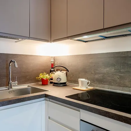 Apartament Guesthost - Nina - Your Comfort In The Heart Of *