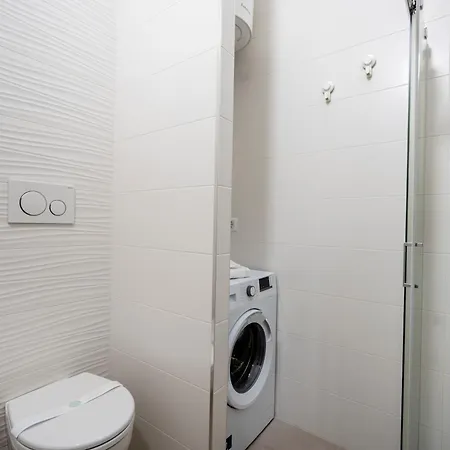 Guesthost - Nina - Your Comfort In The Heart Of Apartament *